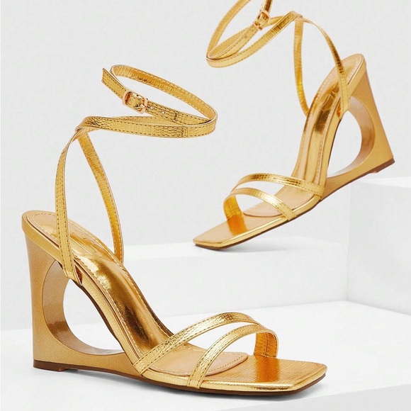 Cuccoo Gold open Wedge heels - Picture 4 of 11